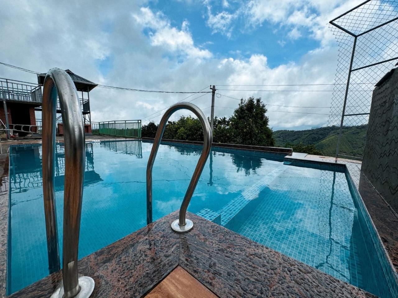 Vaga Mist Resort Vagamon Ідуккі Екстер'єр фото